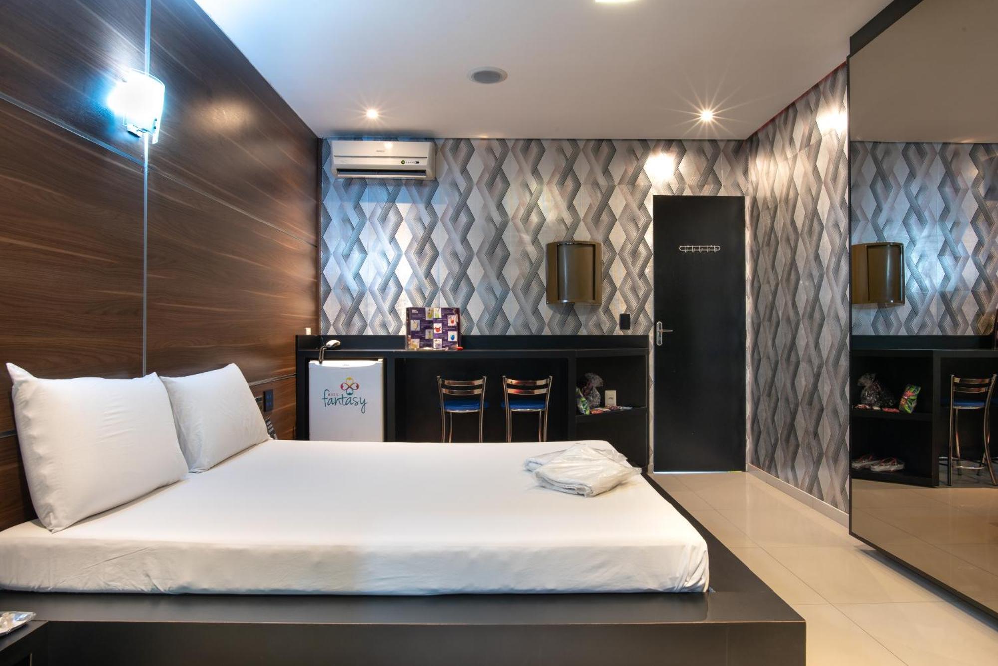 Motel para Casais Fantasy 3 (adults Only)